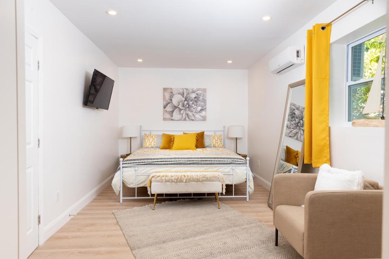 Beautiful Casita With King Bed And Private Patio Close To Calle 8, Mia Airport, Coral Gables Miami Luaran gambar