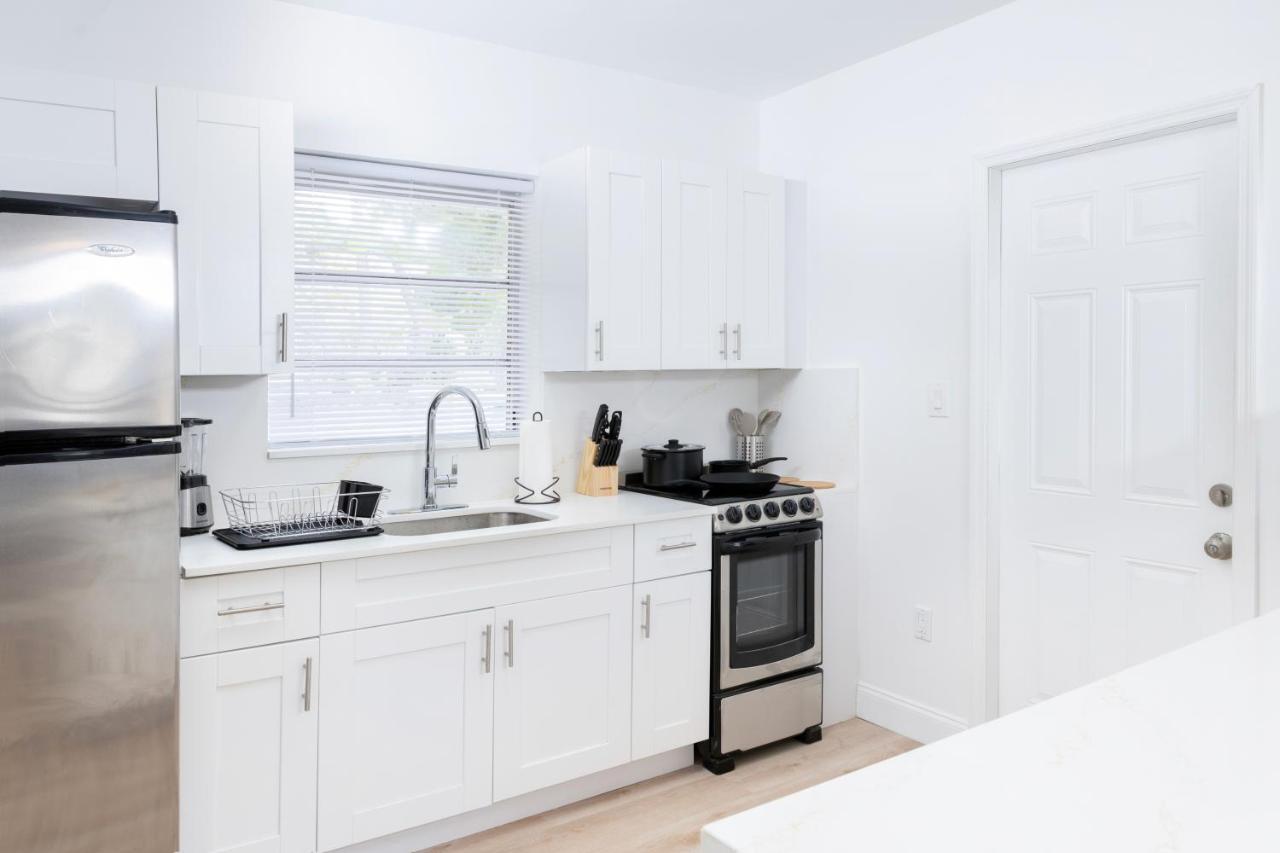 Beautiful Casita With King Bed And Private Patio Close To Calle 8, Mia Airport, Coral Gables Miami Luaran gambar