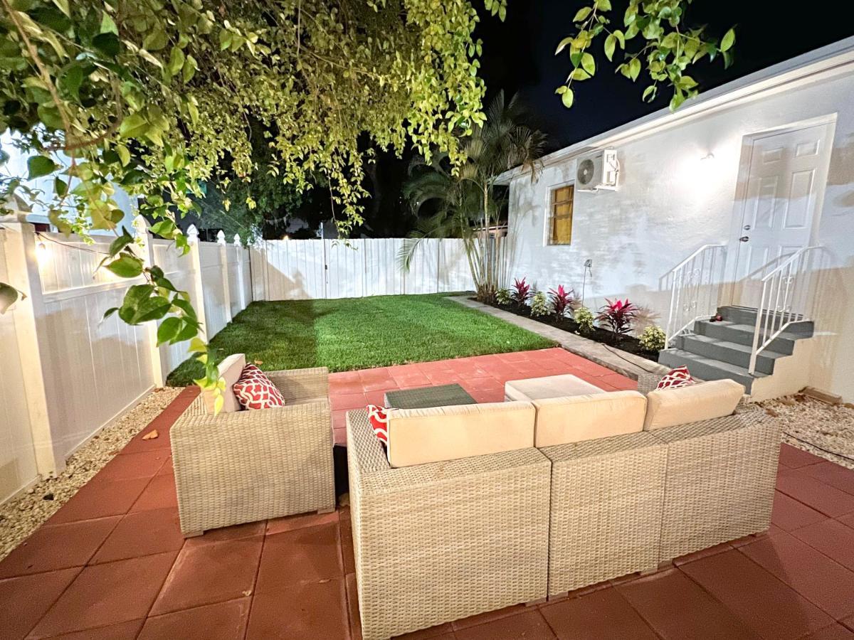 Beautiful Casita With King Bed And Private Patio Close To Calle 8, Mia Airport, Coral Gables Miami Luaran gambar