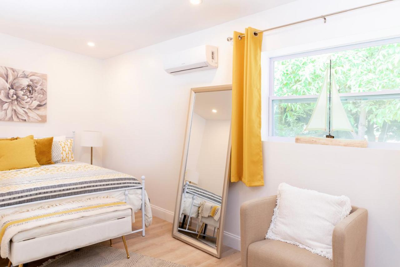 Beautiful Casita With King Bed And Private Patio Close To Calle 8, Mia Airport, Coral Gables Miami Luaran gambar